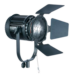 Đèn Quay Phim Spotlight Led CN-100F Nanguang 3430