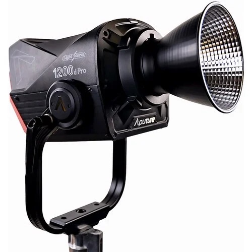 Den Aputure Ls 1200d Pro Daylight